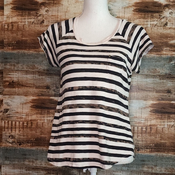 No brand striped black white distressed short sleeve top - Picture 2 of 7